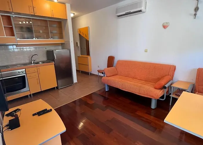 Beach Apartment Makarska *