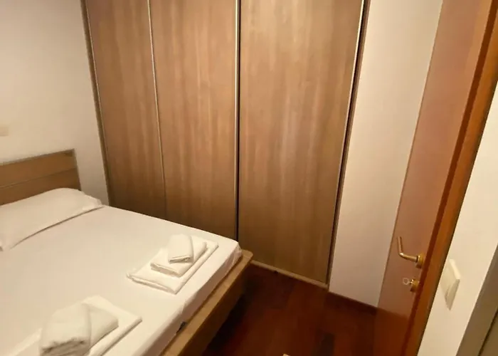 Daire Beach Apartment Makarska *