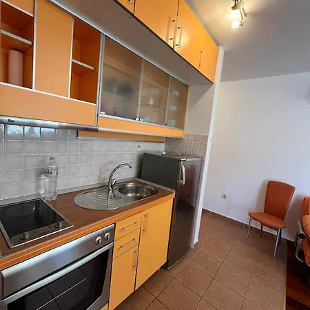 Beach Apartment Makarska Макарська